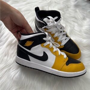 AIR JORDAN 1